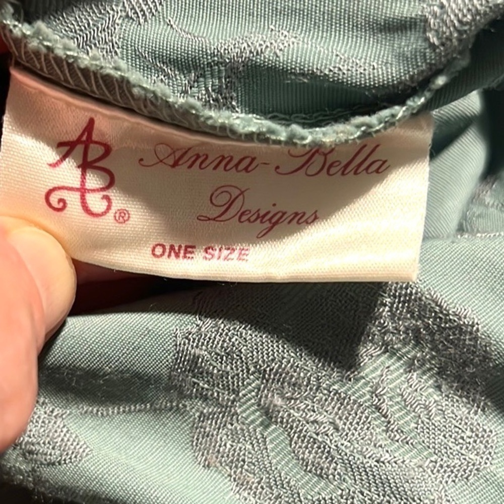 Anna Bella Designs, Exquisite,Weighted, Full-Flair, Layered Ruffled Hem, Large - Picture 4 of 8